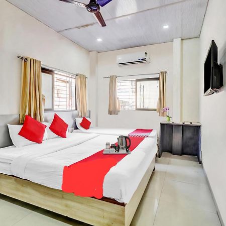 מומביי Hotel Kailash Park- Near International Airport מראה חיצוני תמונה
