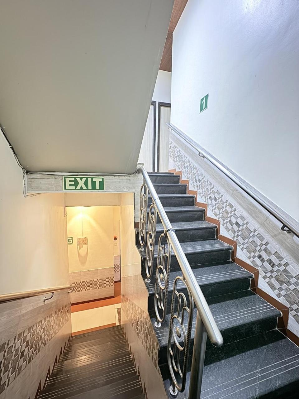 מומביי Hotel Kailash Park- Near International Airport מראה חיצוני תמונה