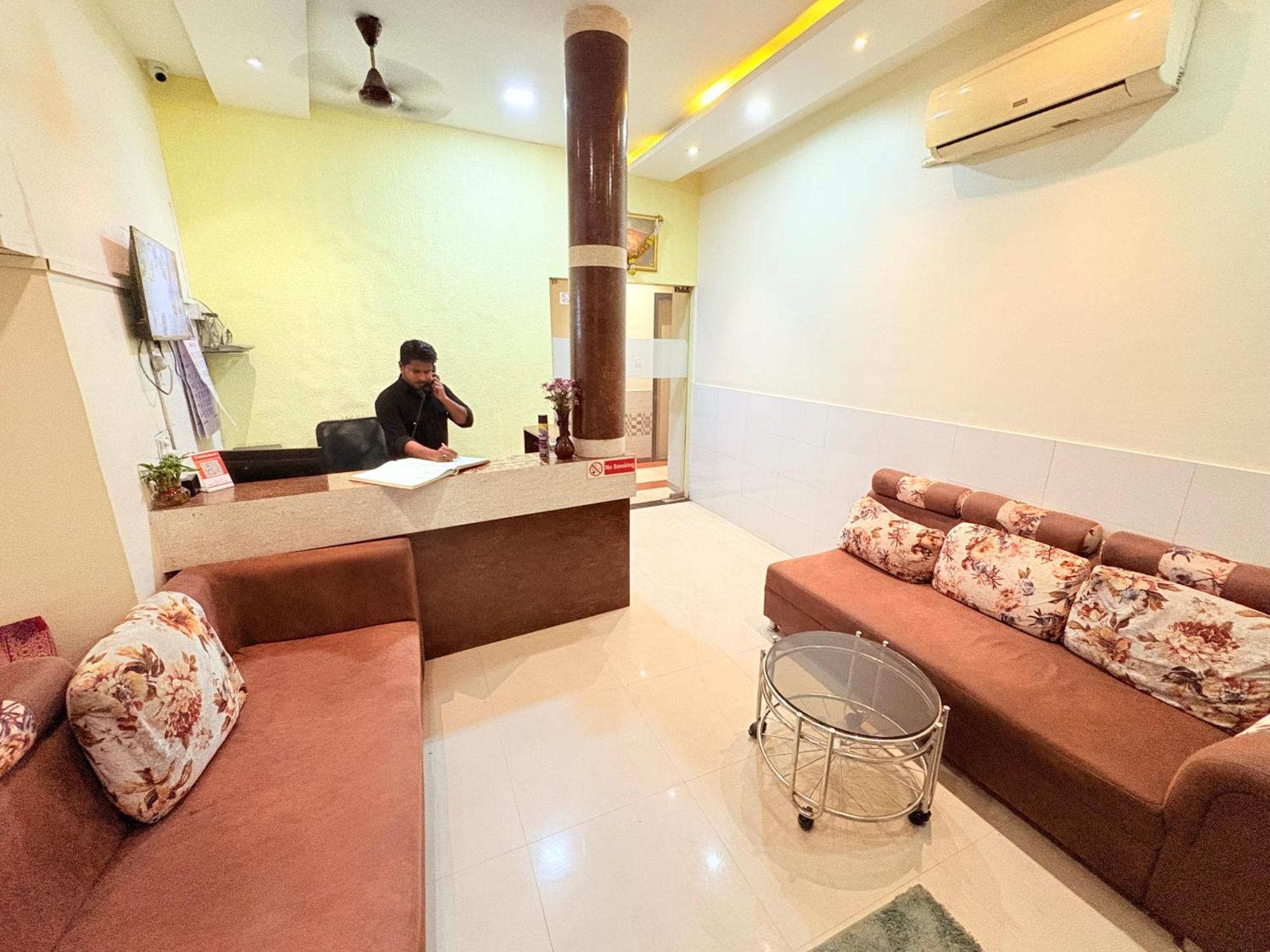 מומביי Hotel Kailash Park- Near International Airport מראה חיצוני תמונה